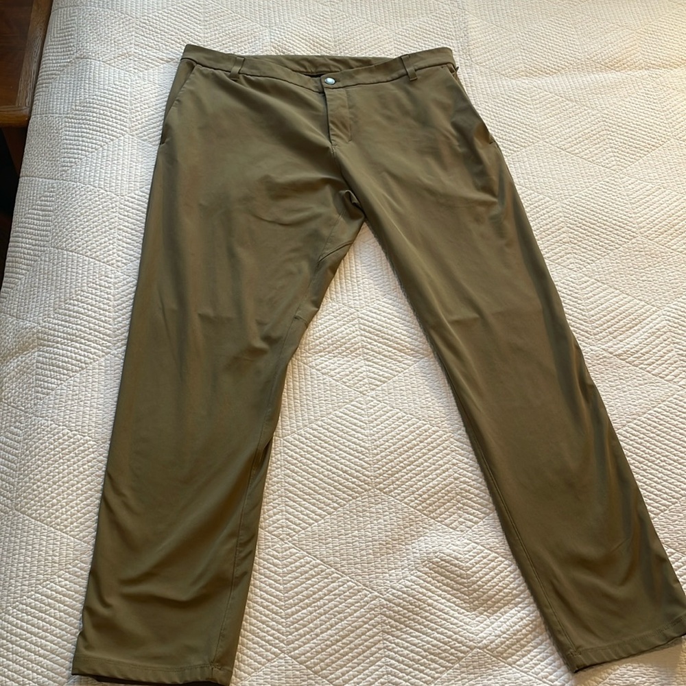 Lululemon khaki ABC Pant